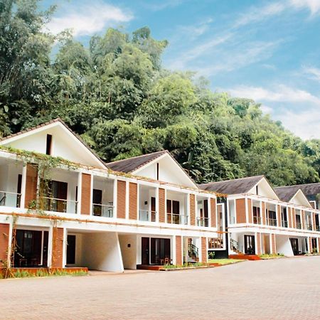Lembah Permai Resort Sindanglaya Exterior foto